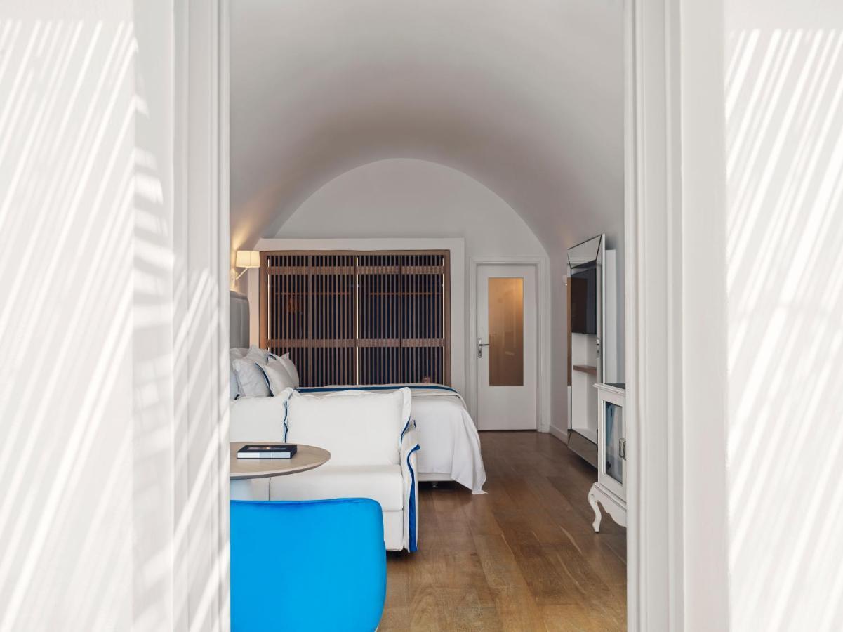The Cave Horizon Suite – Pelagos House